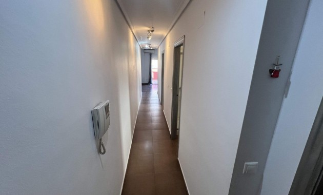 Herverkoop - Appartement / flat -
Torrevieja - torrevieja