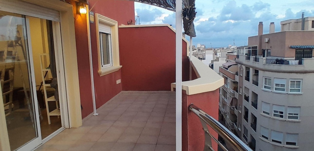 Herverkoop - Appartement / flat -
Torrevieja - torrevieja