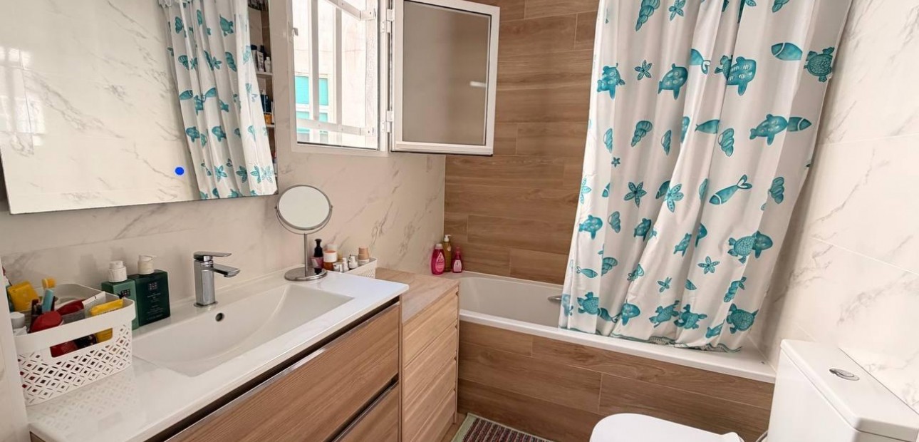 Venta - Apartamento / piso -
Torrevieja - Acequion