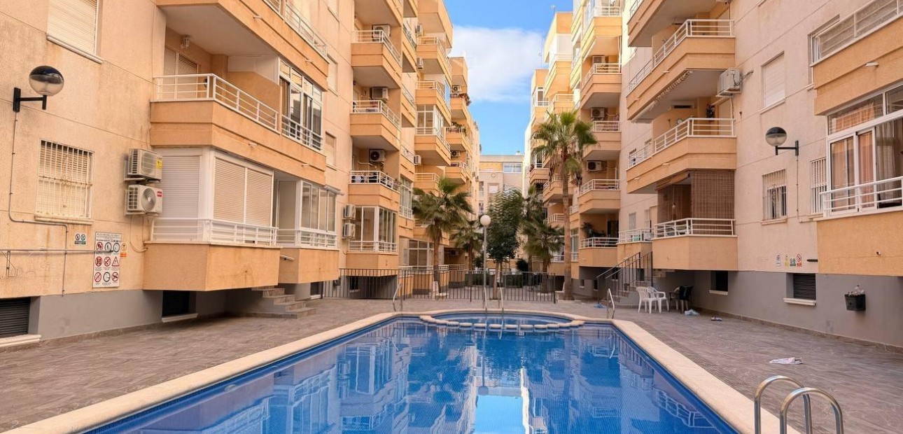 Venta - Apartamento / piso -
Torrevieja - Acequion