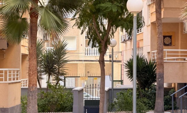 Venta - Apartamento / piso -
Torrevieja - Acequion
