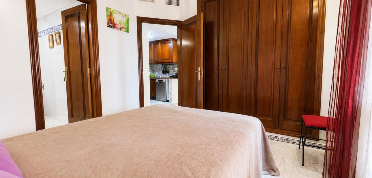 Venta - Apartamento / piso -
Torrevieja - Los Frutales