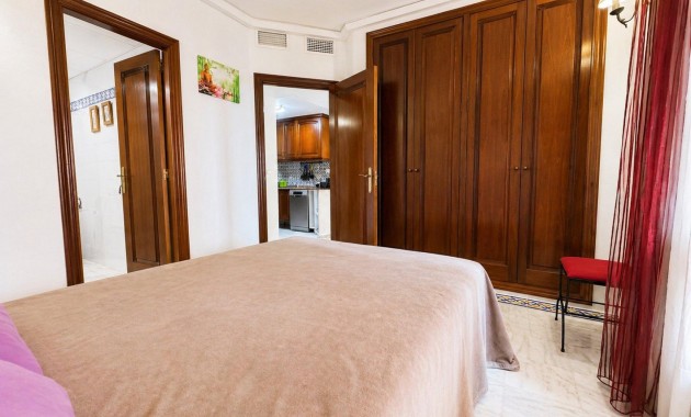 Venta - Apartamento / piso -
Torrevieja - Los Frutales