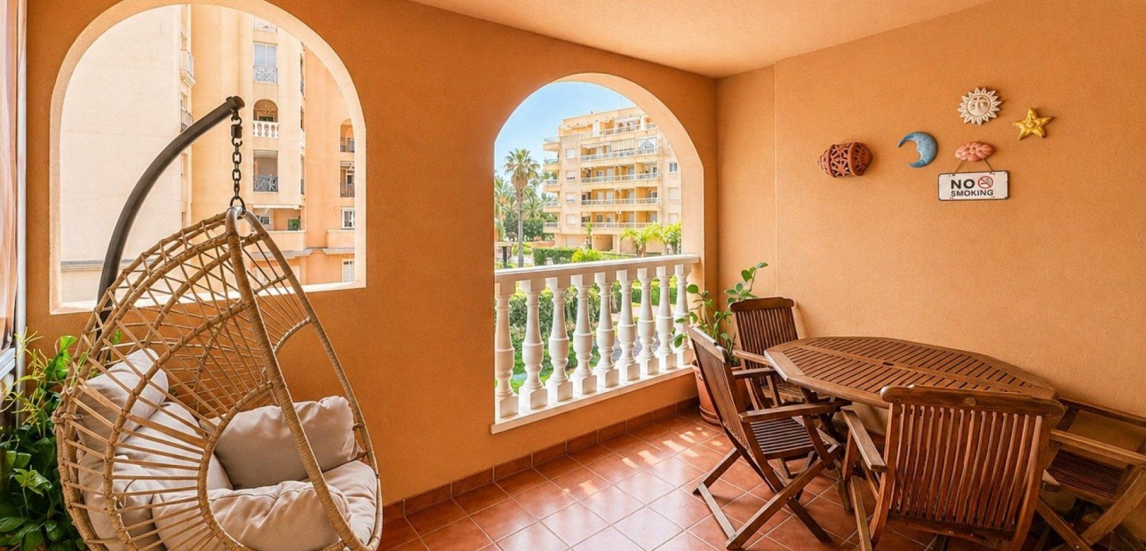 Venta - Apartamento / piso -
Torrevieja - Los Frutales