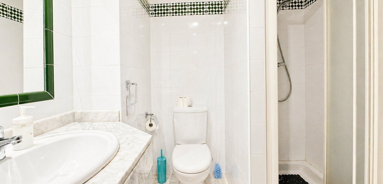 Venta - Apartamento / piso -
Torrevieja - Los Frutales
