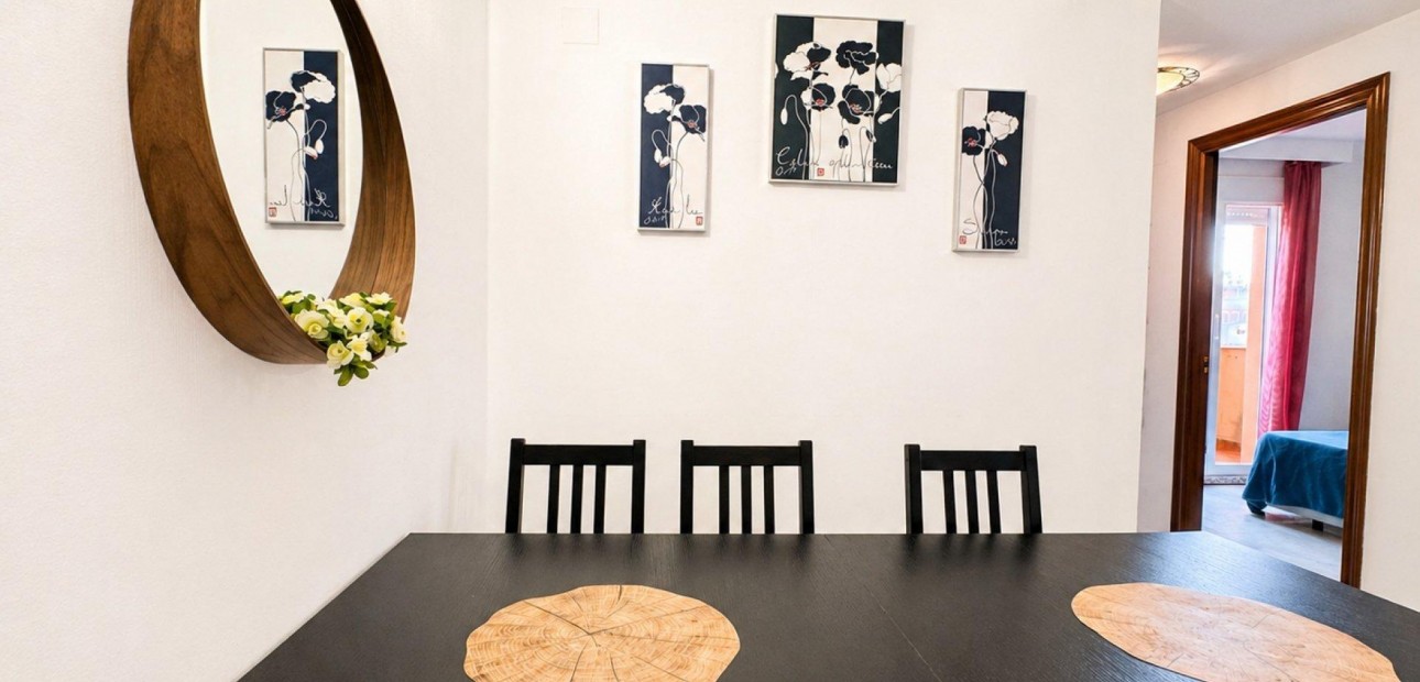 Venta - Apartamento / piso -
Torrevieja - Los Frutales