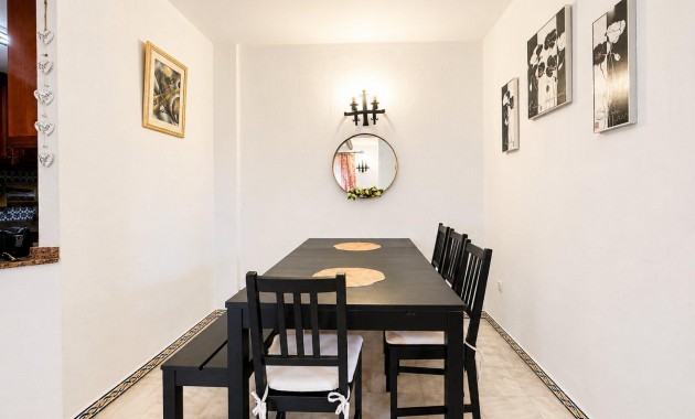 Venta - Apartamento / piso -
Torrevieja - Los Frutales