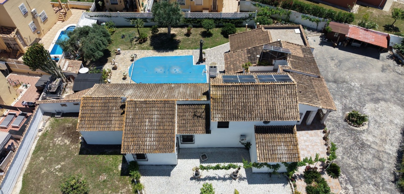 Sale - Detached Villa -
Orihuela Costa - Villamartin