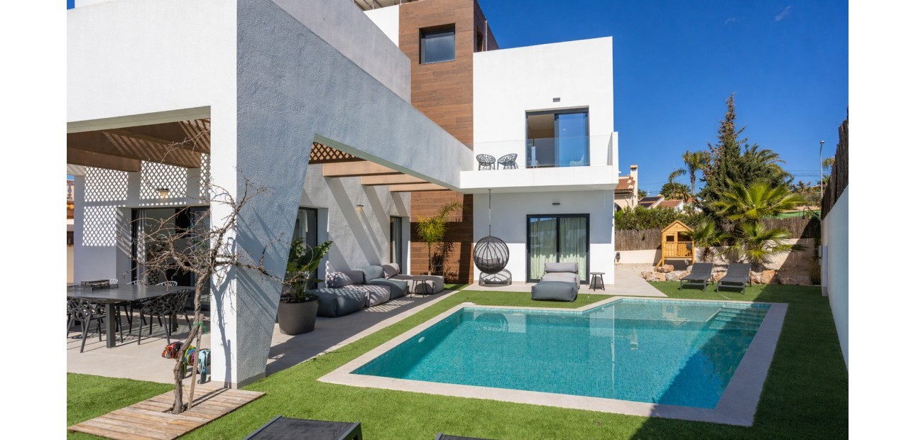 Sale - Detached Villa -
Ciudad Quesada - Ciudad Quesada - Town