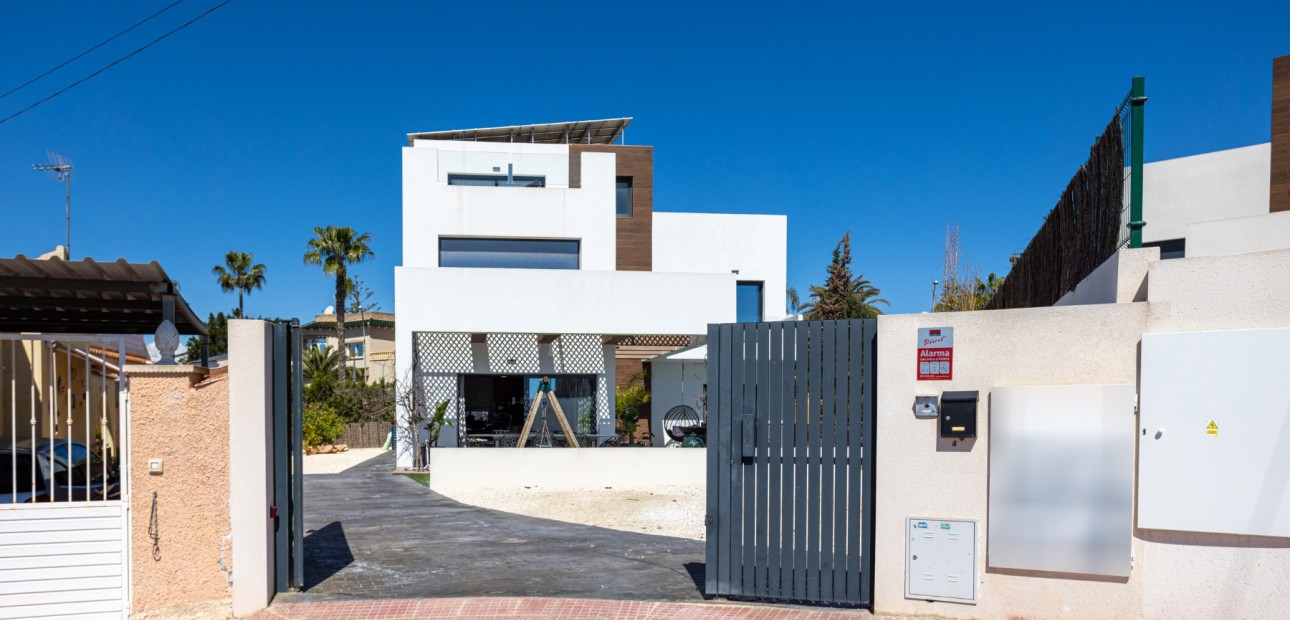 Sale - Detached Villa -
Ciudad Quesada - Ciudad Quesada - Town