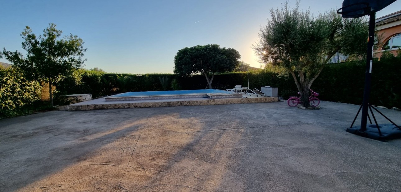 Venta - House -
Orihuela - Benferri