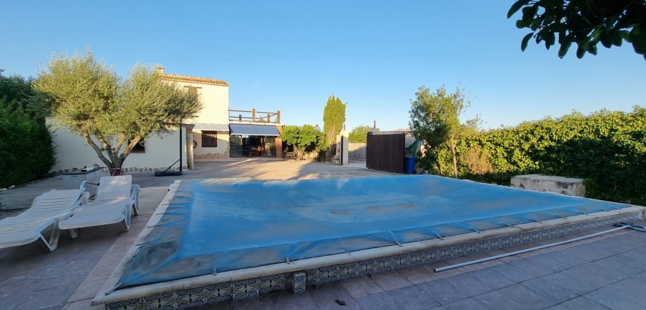 Venta - House -
Orihuela - Benferri
