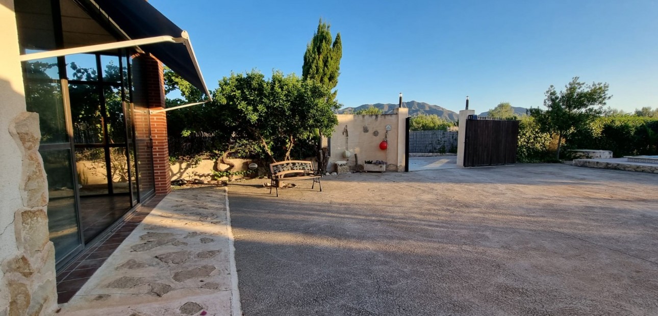Venta - House -
Orihuela - Benferri