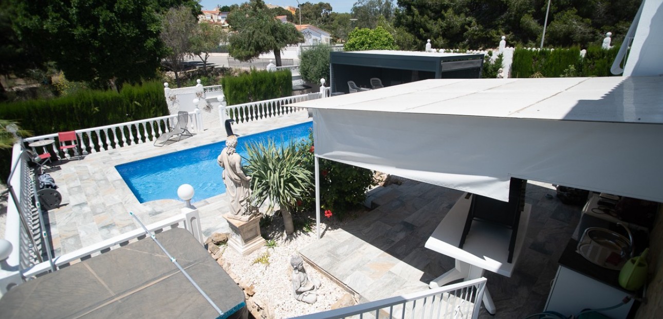 Herverkoop - House -
La Marina