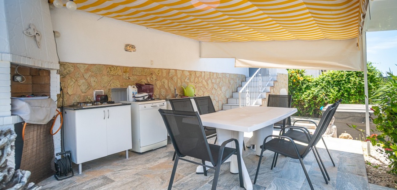 Herverkoop - House -
La Marina