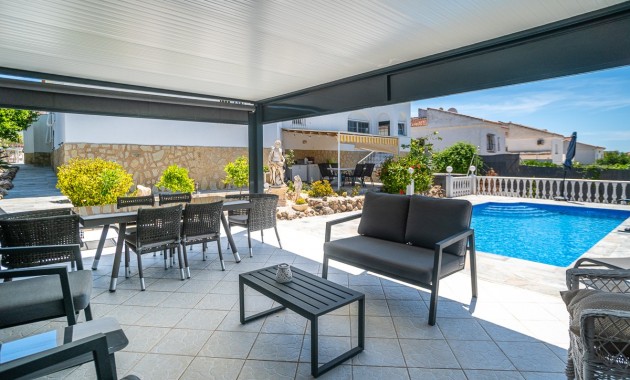 Herverkoop - House -
La Marina