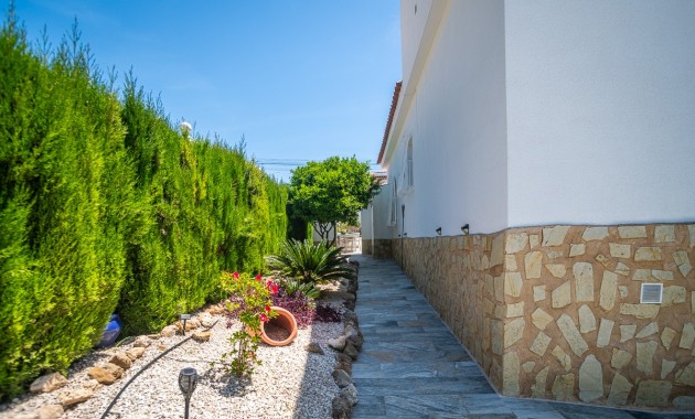 Herverkoop - House -
La Marina