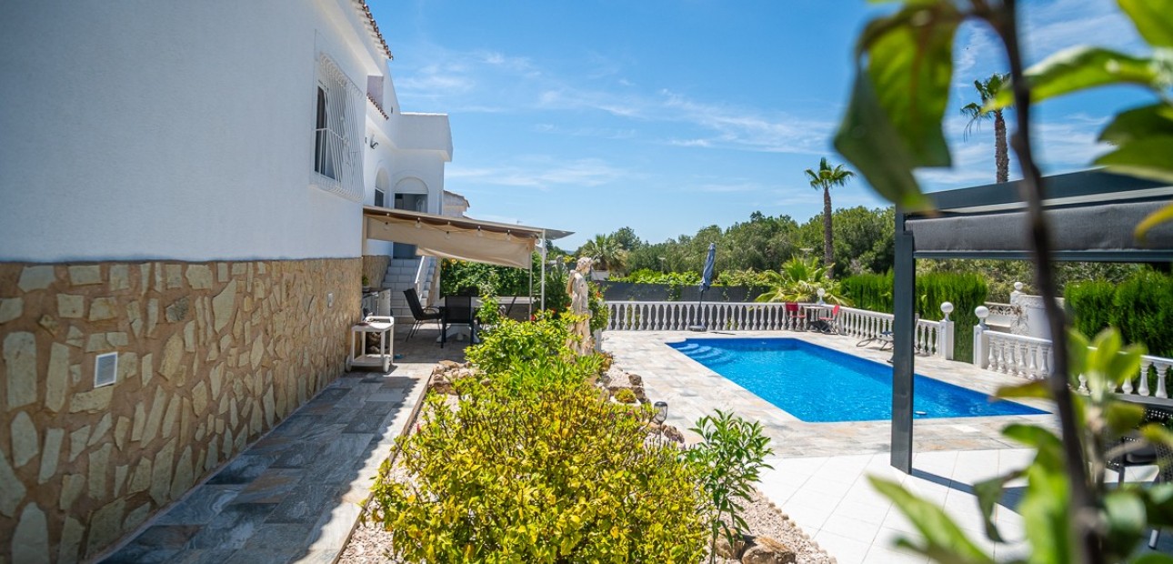 Herverkoop - House -
La Marina