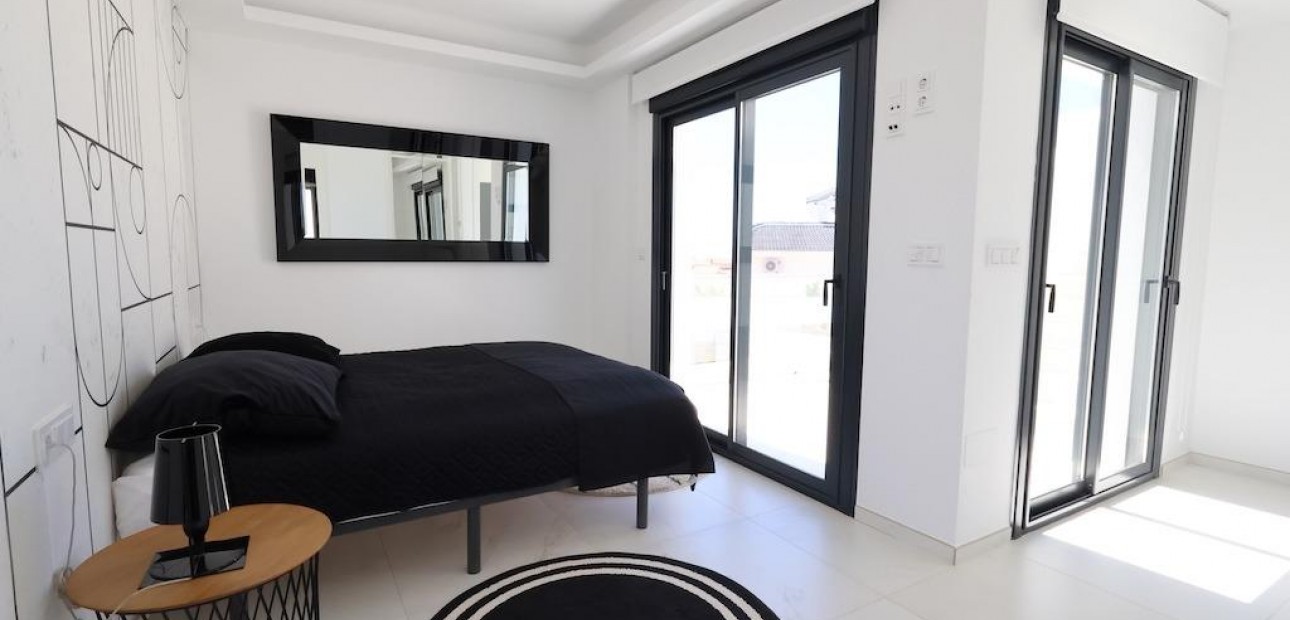 Venta - Villa -
Rojales - La Marquesa