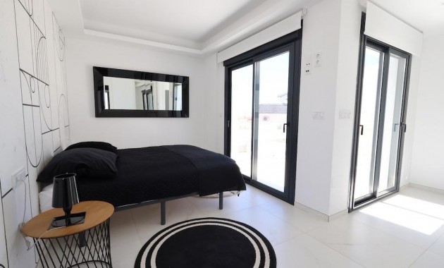 Venta - Villa -
Rojales - La Marquesa