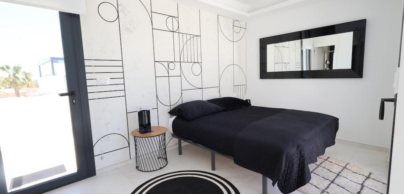 Venta - Villa -
Rojales - La Marquesa