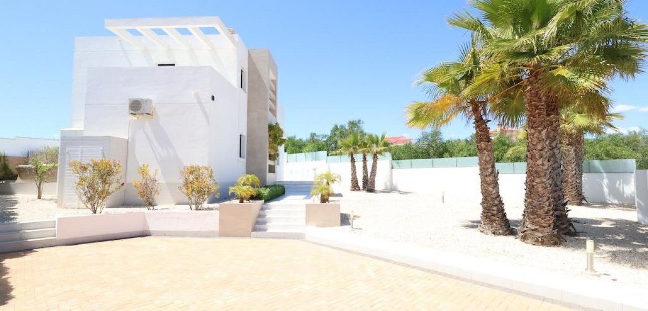 Venta - Villa -
Rojales - La Marquesa