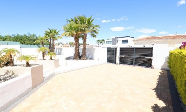 Venta - Villa -
Rojales - La Marquesa