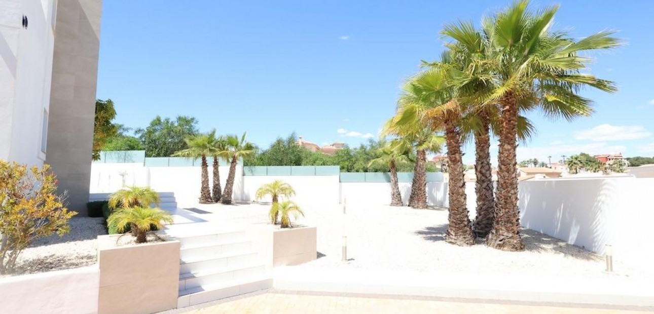 Venta - Villa -
Rojales - La Marquesa