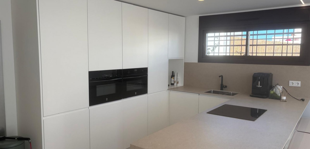 Herverkoop - Detached Villa -
Algorfa - La Finca Golf Resort