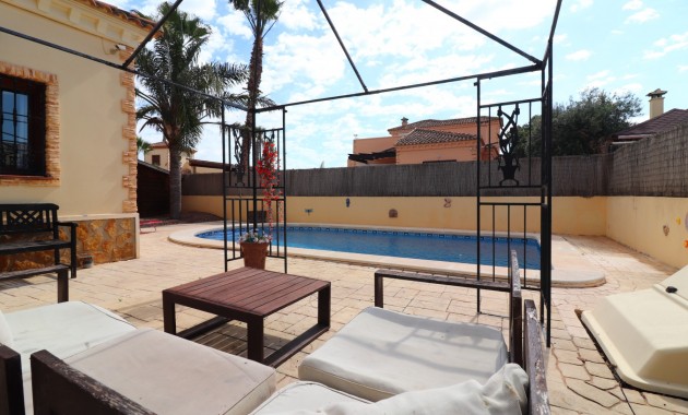 Venta - Detached Villa -
Formentera del Segura - Fincas de La Vega