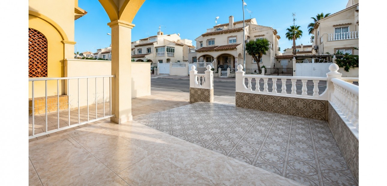 Venta - Adosado -
Orihuela Costa - Playa Flamenca