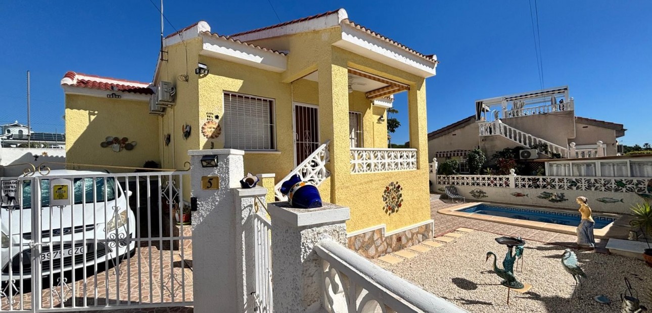 Herverkoop - Detached Villa -
Ciudad Quesada - La Fiesta