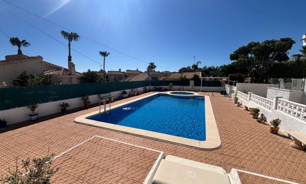 Herverkoop - Detached Villa -
Ciudad Quesada - La Fiesta