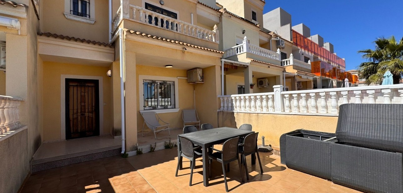 Venta - Adosado -
Orihuela Costa - Lomas de Don Juan