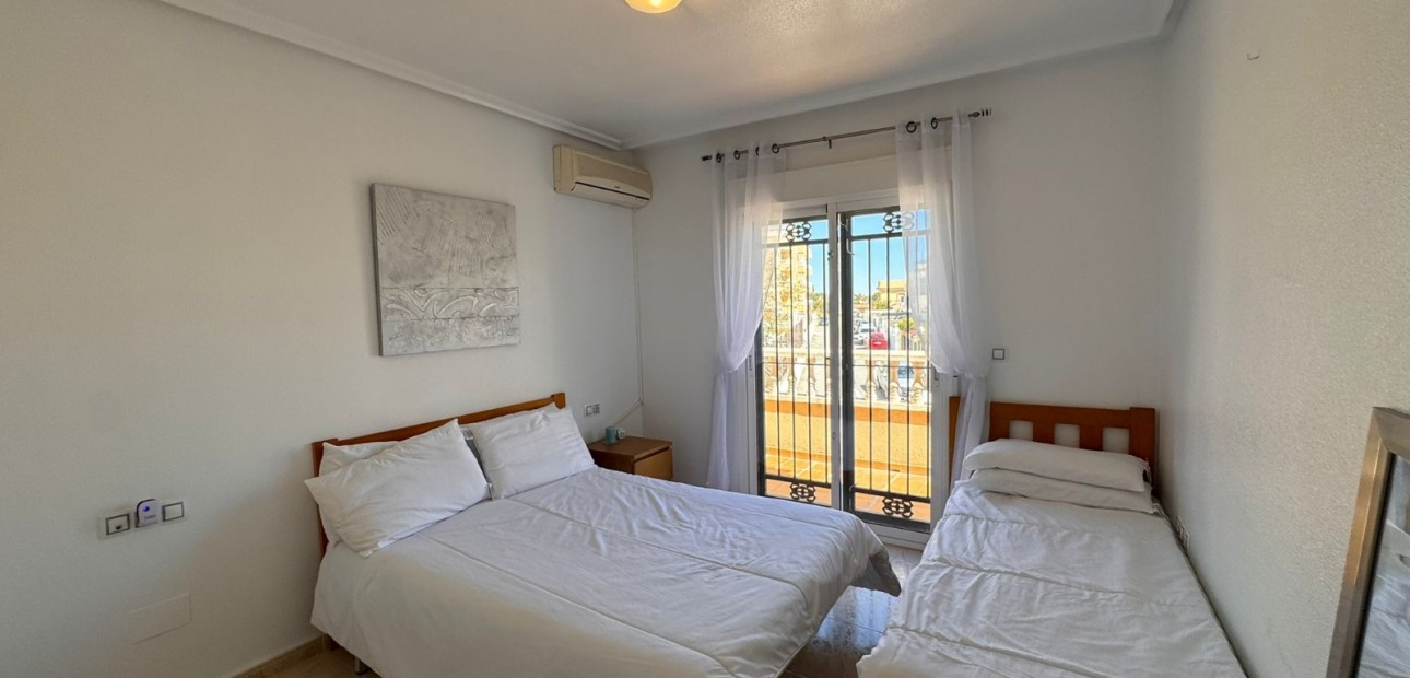 Venta - Adosado -
Orihuela Costa - Lomas de Don Juan