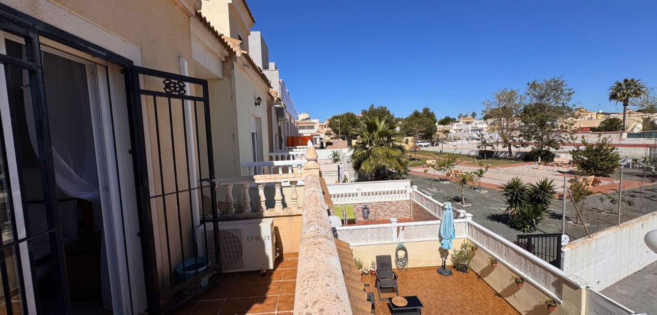 Venta - Adosado -
Orihuela Costa - Lomas de Don Juan