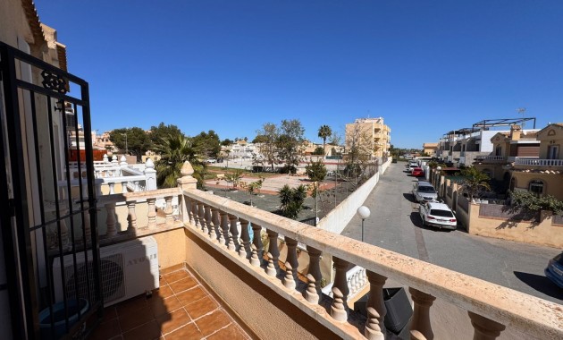 Venta - Adosado -
Orihuela Costa - Lomas de Don Juan