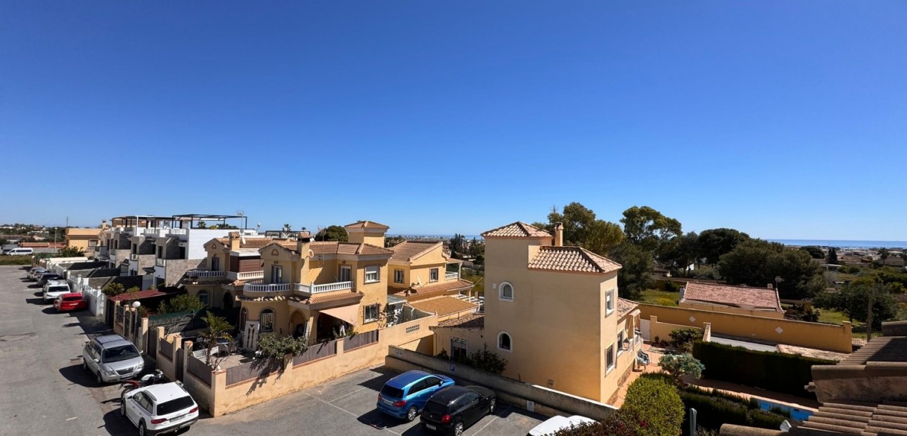 Venta - Adosado -
Orihuela Costa - Lomas de Don Juan