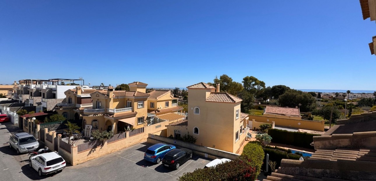 Venta - Adosado -
Orihuela Costa - Lomas de Don Juan