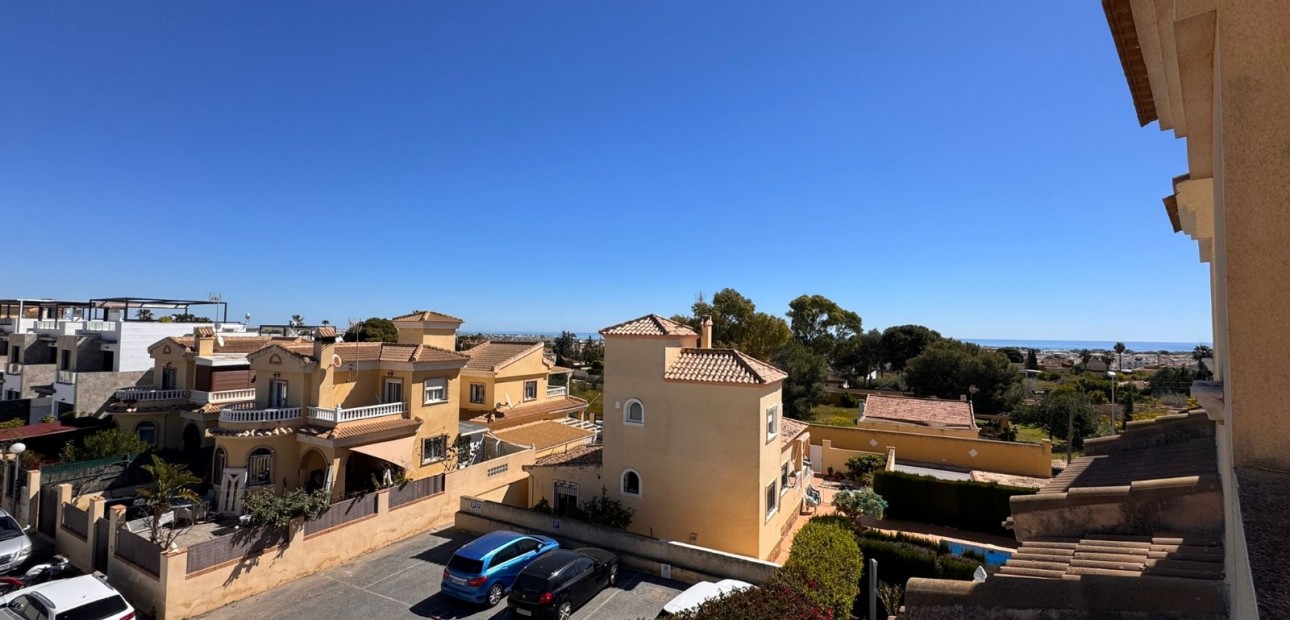 Venta - Adosado -
Orihuela Costa - Lomas de Don Juan