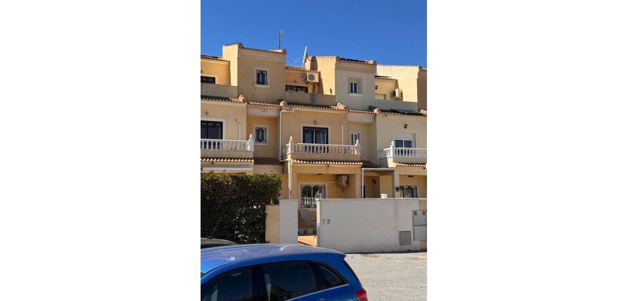 Venta - Adosado -
Orihuela Costa - Lomas de Don Juan