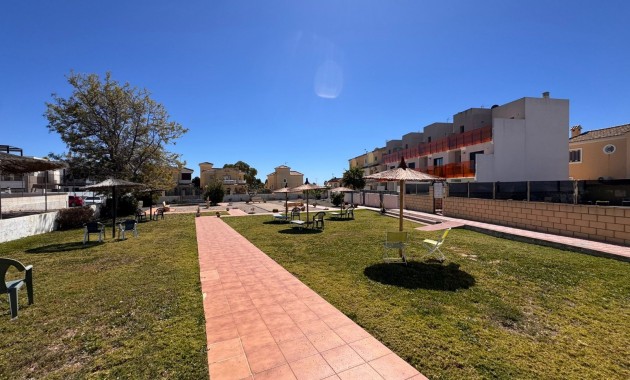 Venta - Adosado -
Orihuela Costa - Lomas de Don Juan