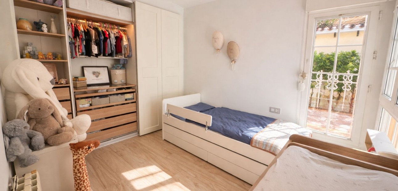 Sale - Detached Villa -
Orihuela Costa - Los Dolses
