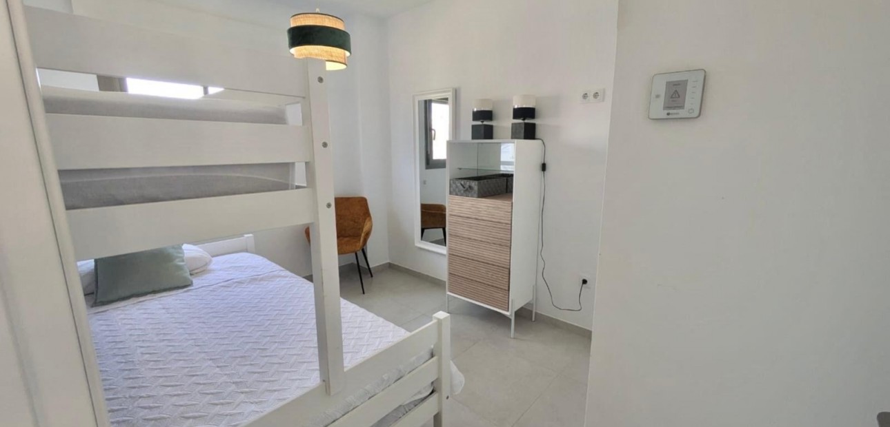 Venta - Apartamento / piso -
Orihuela Costa - Villamartin