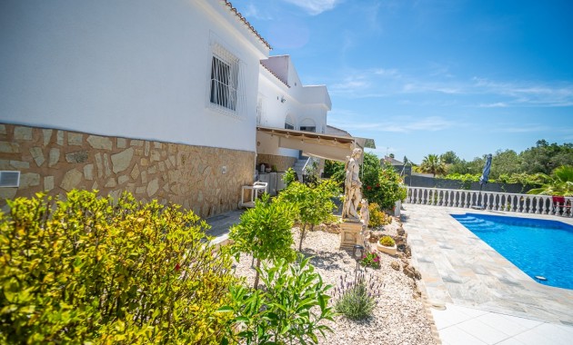 Herverkoop - House -
La Marina