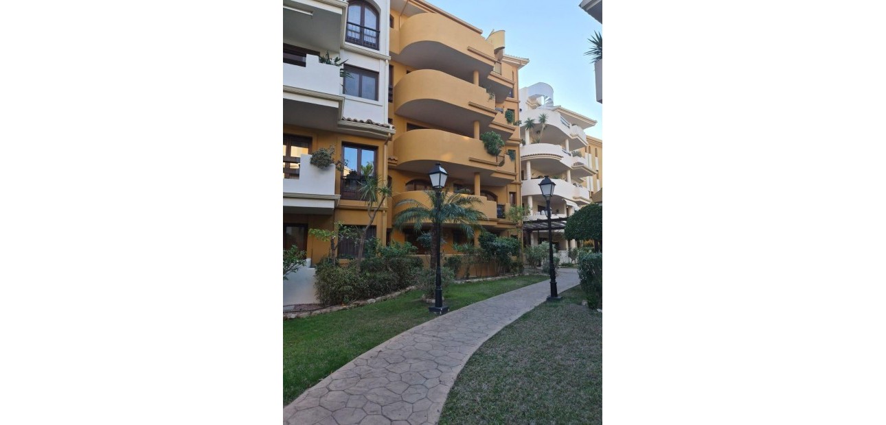 Herverkoop - Appartement / flat -
Torrevieja - Punta prima