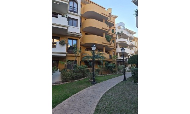 Herverkoop - Appartement / flat -
Torrevieja - Punta prima