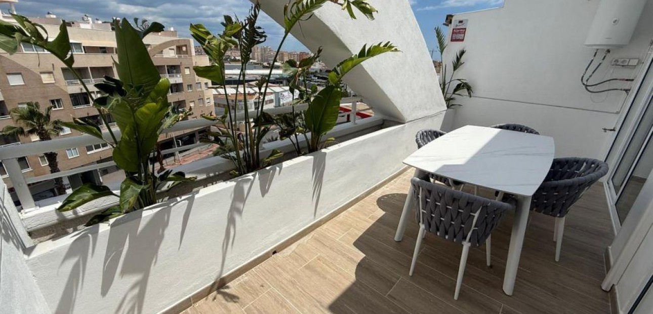 Venta - Ático -
Torrevieja - Centro