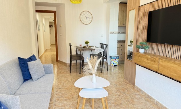 Venta - Apartamento / piso -
Torrevieja - Los Europeos