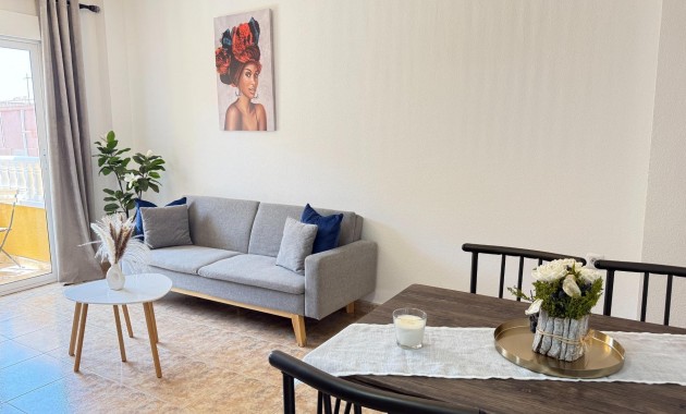Venta - Apartamento / piso -
Torrevieja - Los Europeos